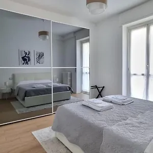 Prampolini 12 - Affittica Appartement