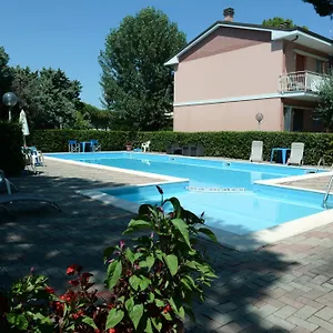 appartamento-con-piscina-ca-aurelia.emilia-romagnahotels.net/
