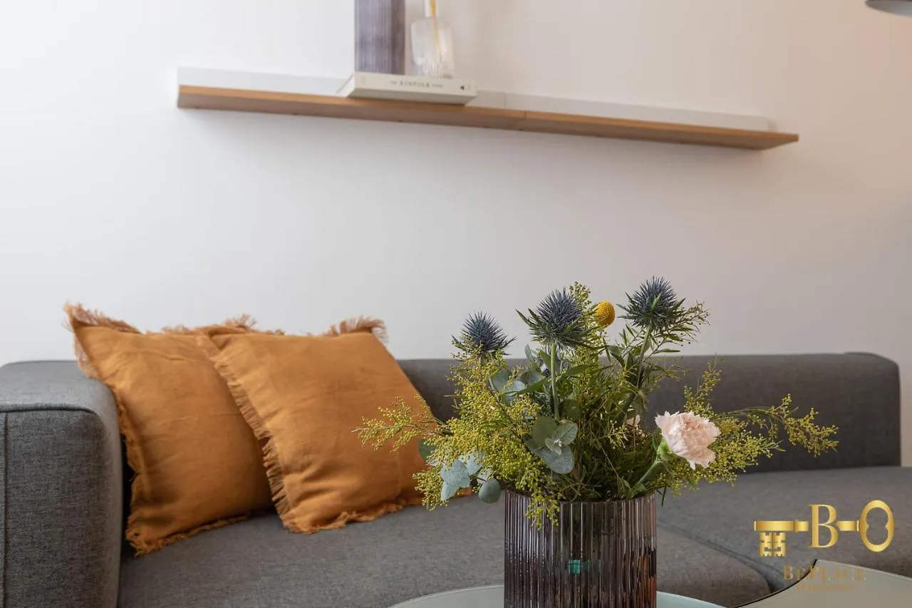 Beplace Apartments In Porta Romana Milaan 0*,